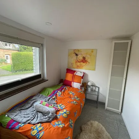 Apartment Moeblierte 2 Einzelzimmer Hunxe