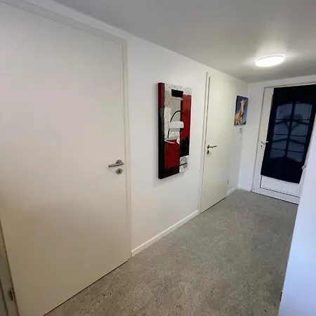 Moeblierte 2 Einzelzimmer Apartment