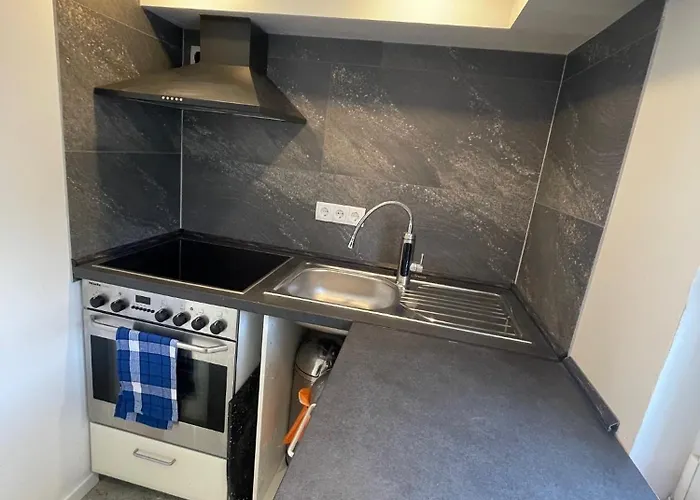 Möblierte 2 Einzelzimmer Apartment